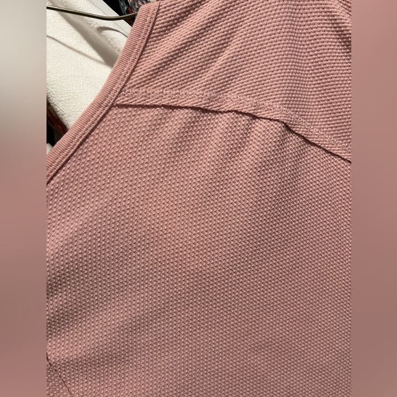 long sleeve GUESS top - Picture 4 of 5